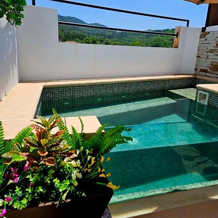 La Casa Junto Al Sendero Del Rio & Piscina # Aire Acondicionado Villa Los Romeros Kültér fotó